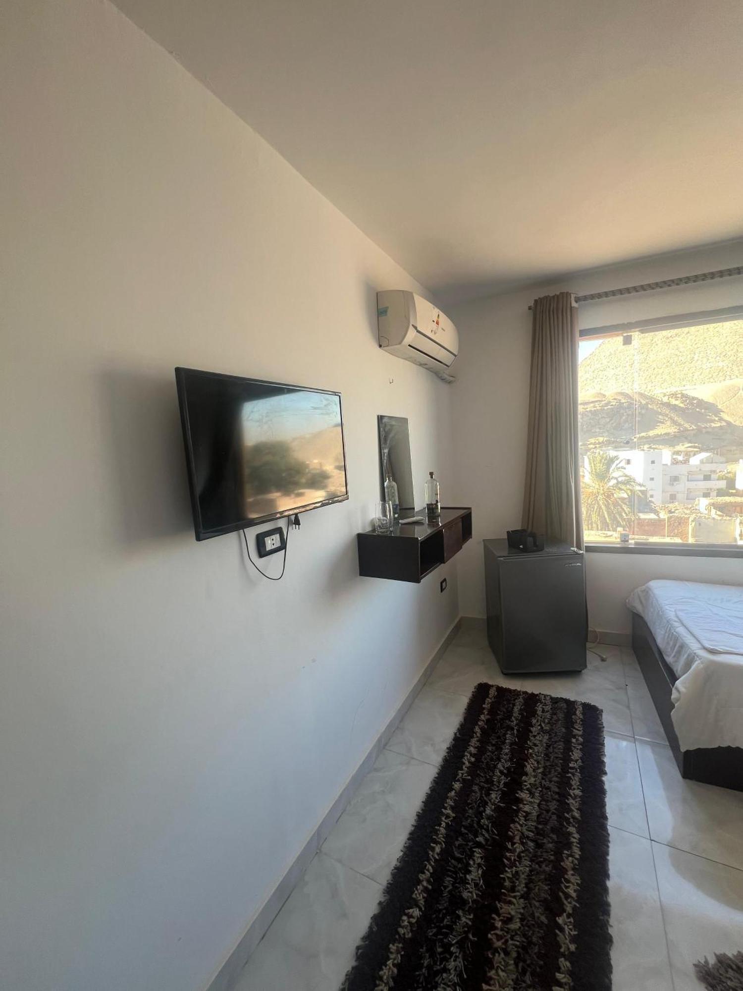 Hotel New Pyramids View